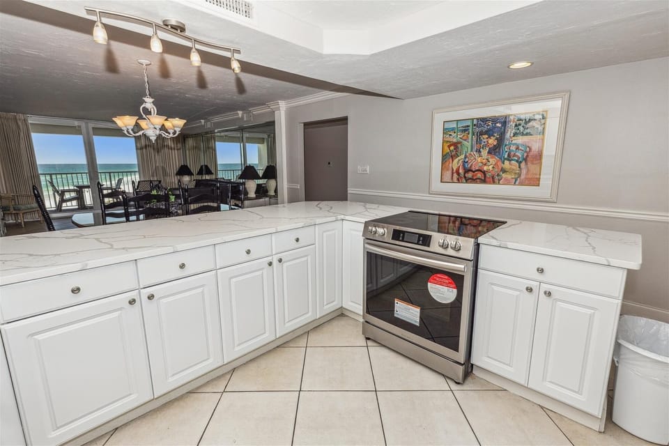 Condo, 2 Bedrooms | Private kitchen | Fridge, microwave, oven, dishwasher