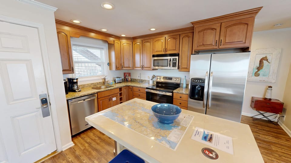 Condo, 1 Bedroom | Private kitchen | Fridge, microwave, oven, dishwasher
