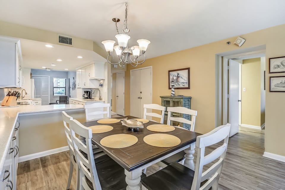 Condo, 2 Bedrooms | Private kitchen | Fridge, microwave, oven, dishwasher