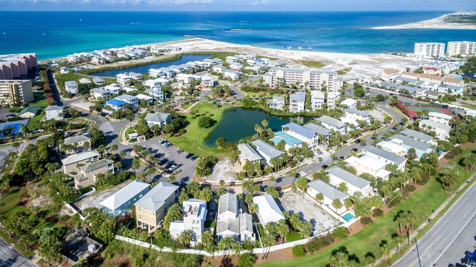 Condo, 2 Bedrooms | Exterior