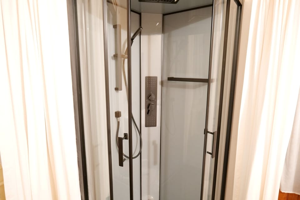 Economy Double Room, 1 Double Bed, Private Bathroom, Mountain View | Bathroom | Shower, towels