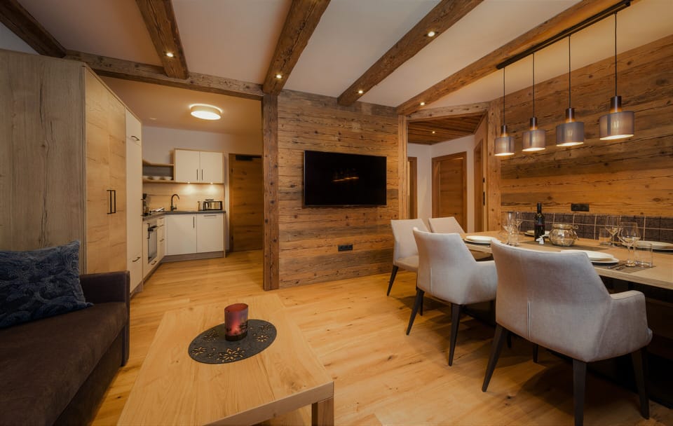 Luxury Apartment, 3 Bedrooms | Living area | Smart TV, heated floors
