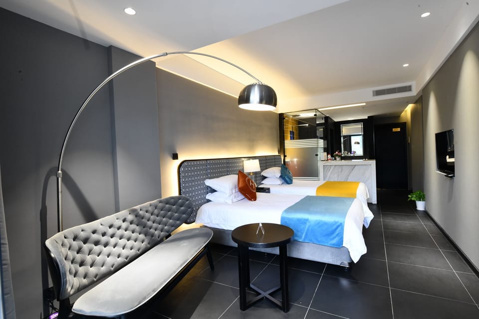 Exclusive Twin Room, Courtyard View | 1 bedroom, desk, blackout drapes, free WiFi