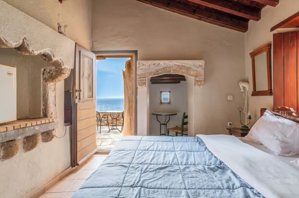 Double Room, Bay View | Bed sheets