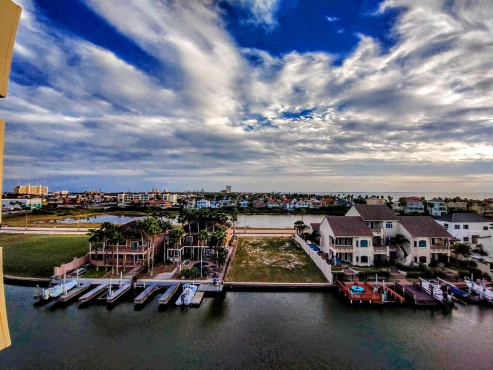 Condo, 2 Bedrooms | View from property
