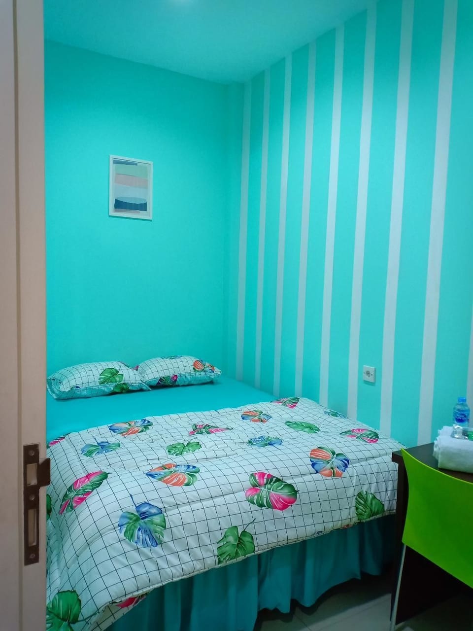 Basic Double Room, Non Smoking, Shared Bathroom | Desk, rollaway beds, free WiFi, bed sheets