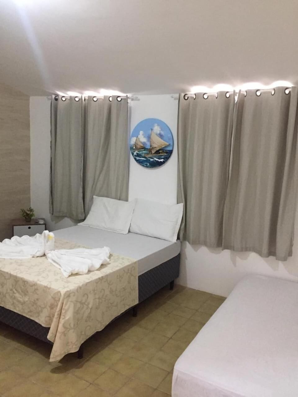 Hypo-allergenic bedding, minibar, blackout drapes, iron/ironing board