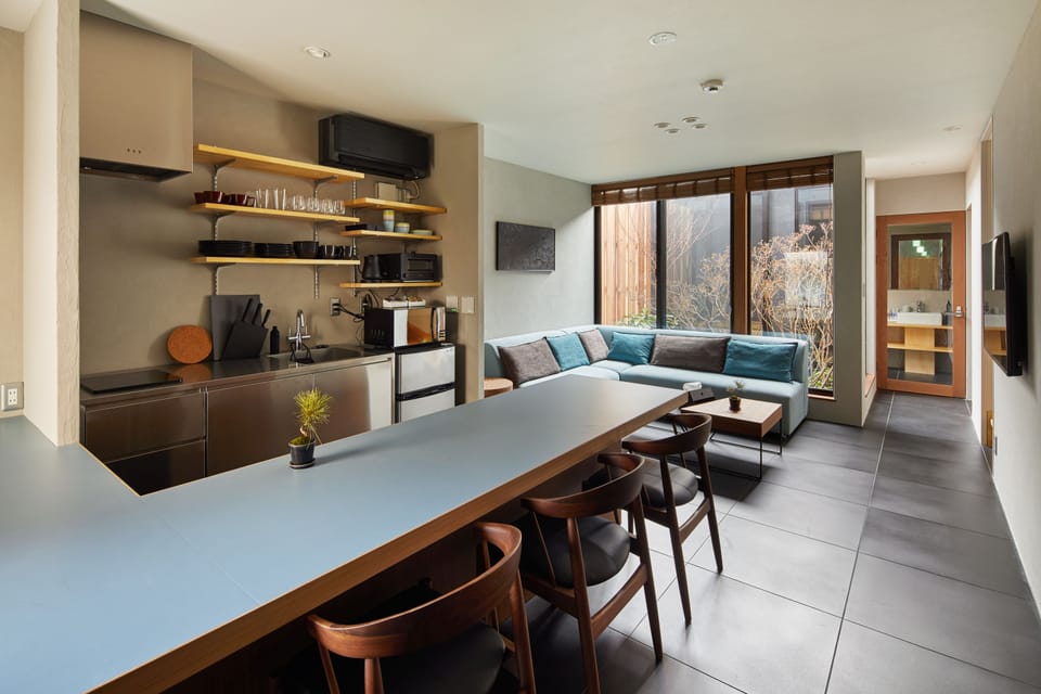 Room with Private Cypress bath | In-room dining