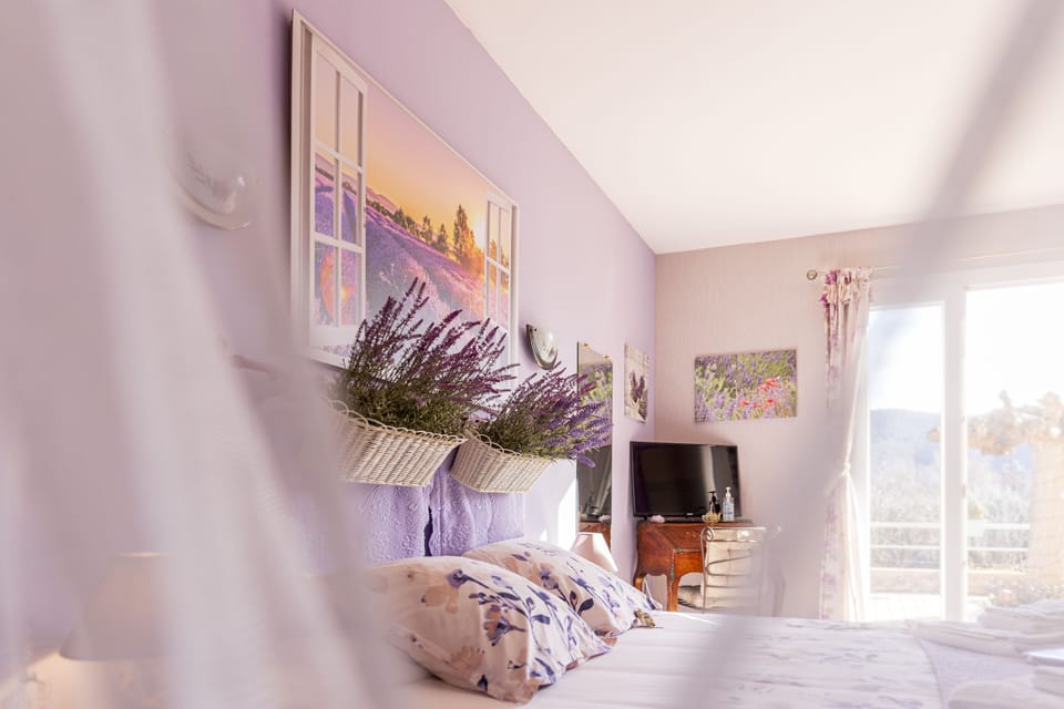 Room, Non Smoking, Pool View (Lavande) | Individually decorated, individually furnished, desk, blackout drapes