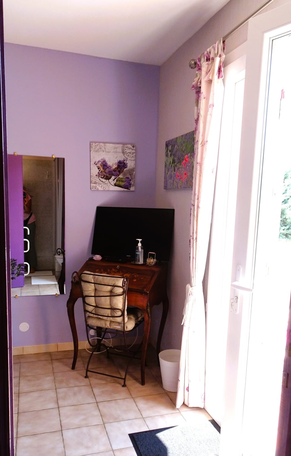 Room, Non Smoking, Pool View (Lavande) | Individually decorated, individually furnished, desk, blackout drapes