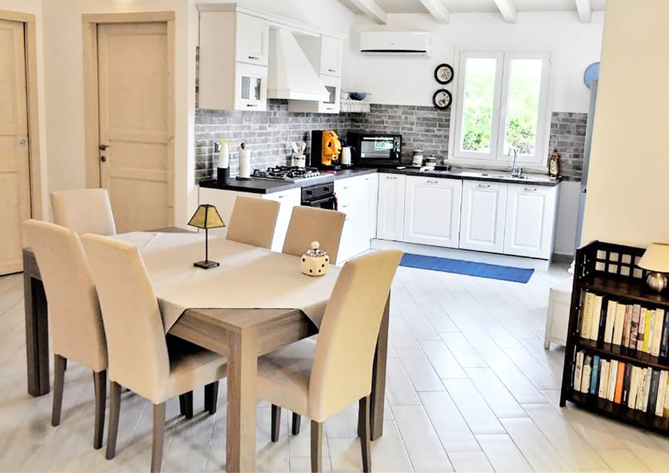 Family House, 2 Bedrooms, Kitchen, Ground Floor | Living area | 28-inch flat-screen TV with satellite channels, TV