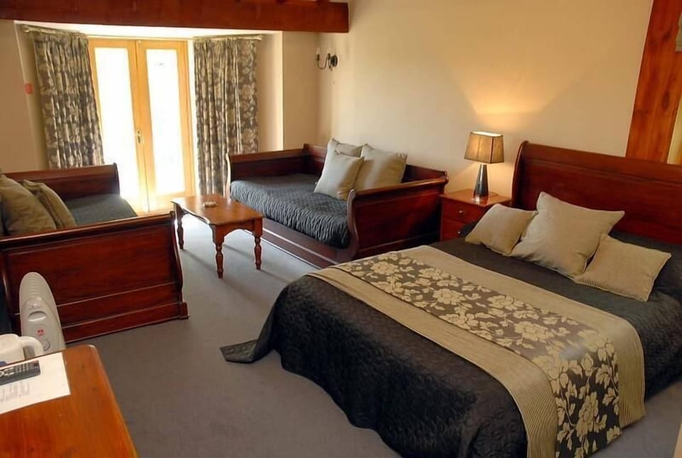 Superior Double Room | Premium bedding, iron/ironing board, free WiFi