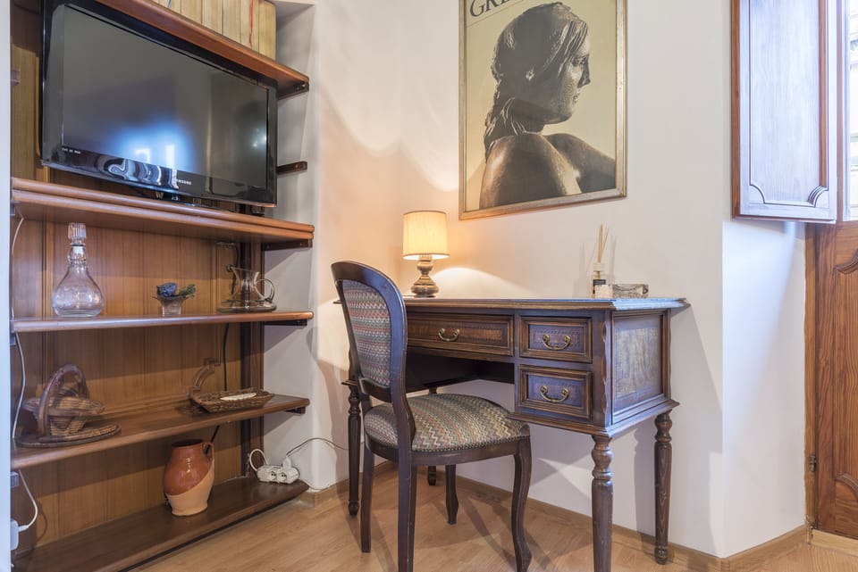 Apartment, 1 Bedroom | Room amenity