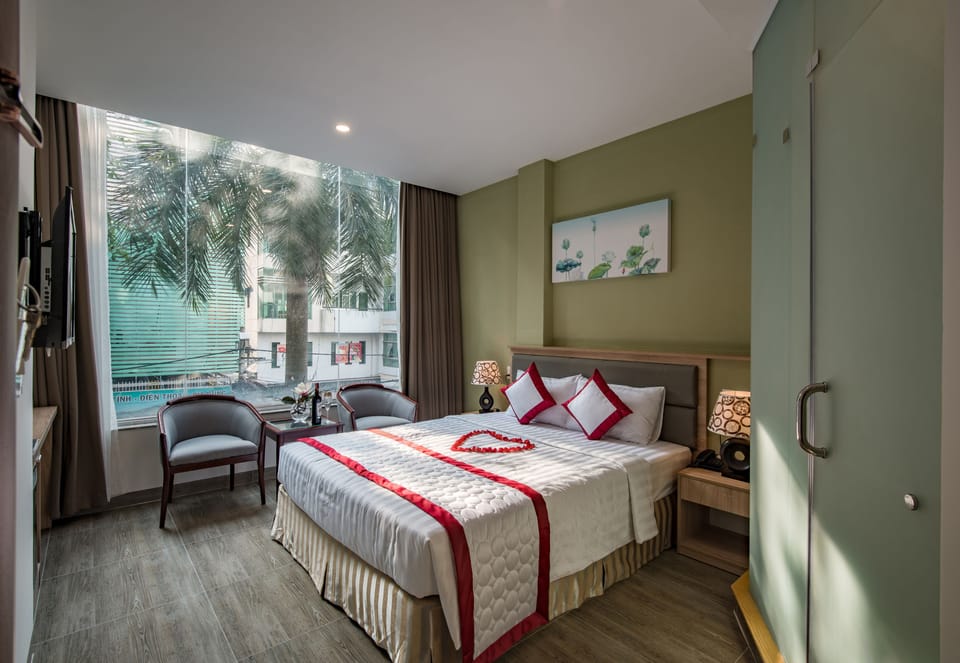 Superior Double Room (With Window) | Minibar, desk, free WiFi, bed sheets