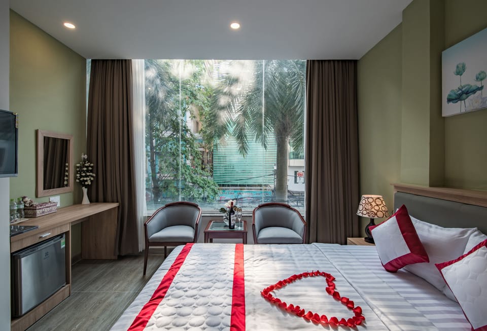 Superior Double Room (With Window) | Minibar, desk, free WiFi, bed sheets