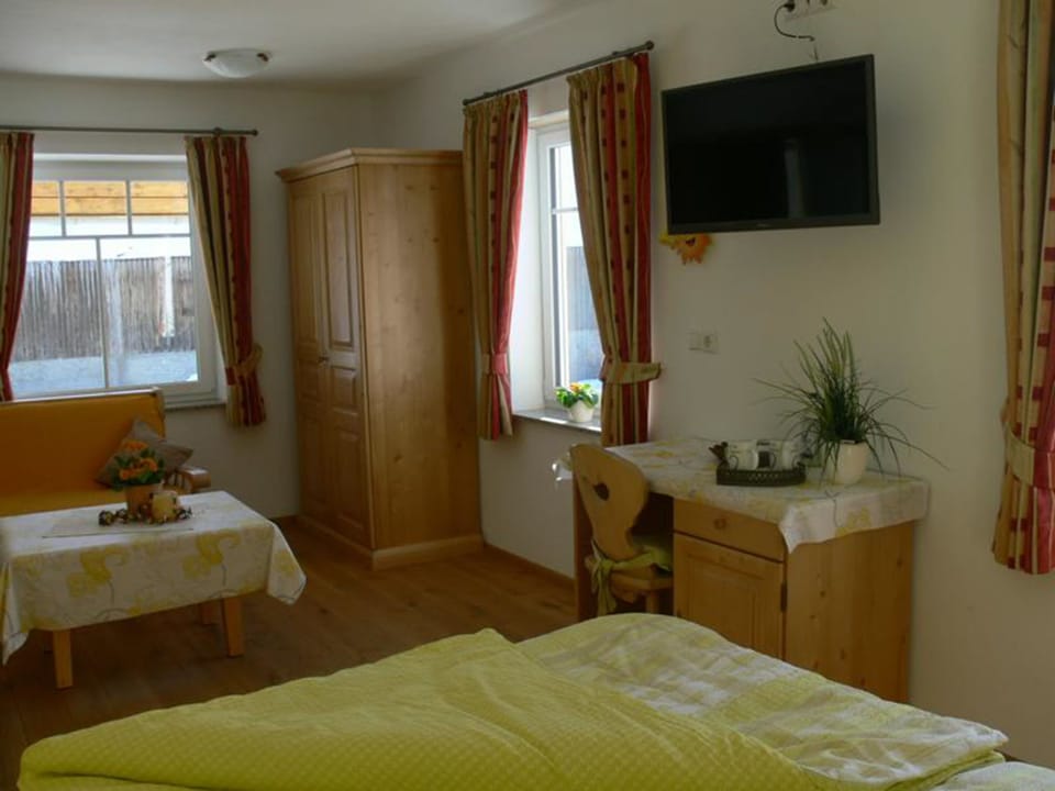 Traditional Double Room, Non Smoking, Private Bathroom | 1 bedroom, desk, soundproofing, rollaway beds (surcharge)