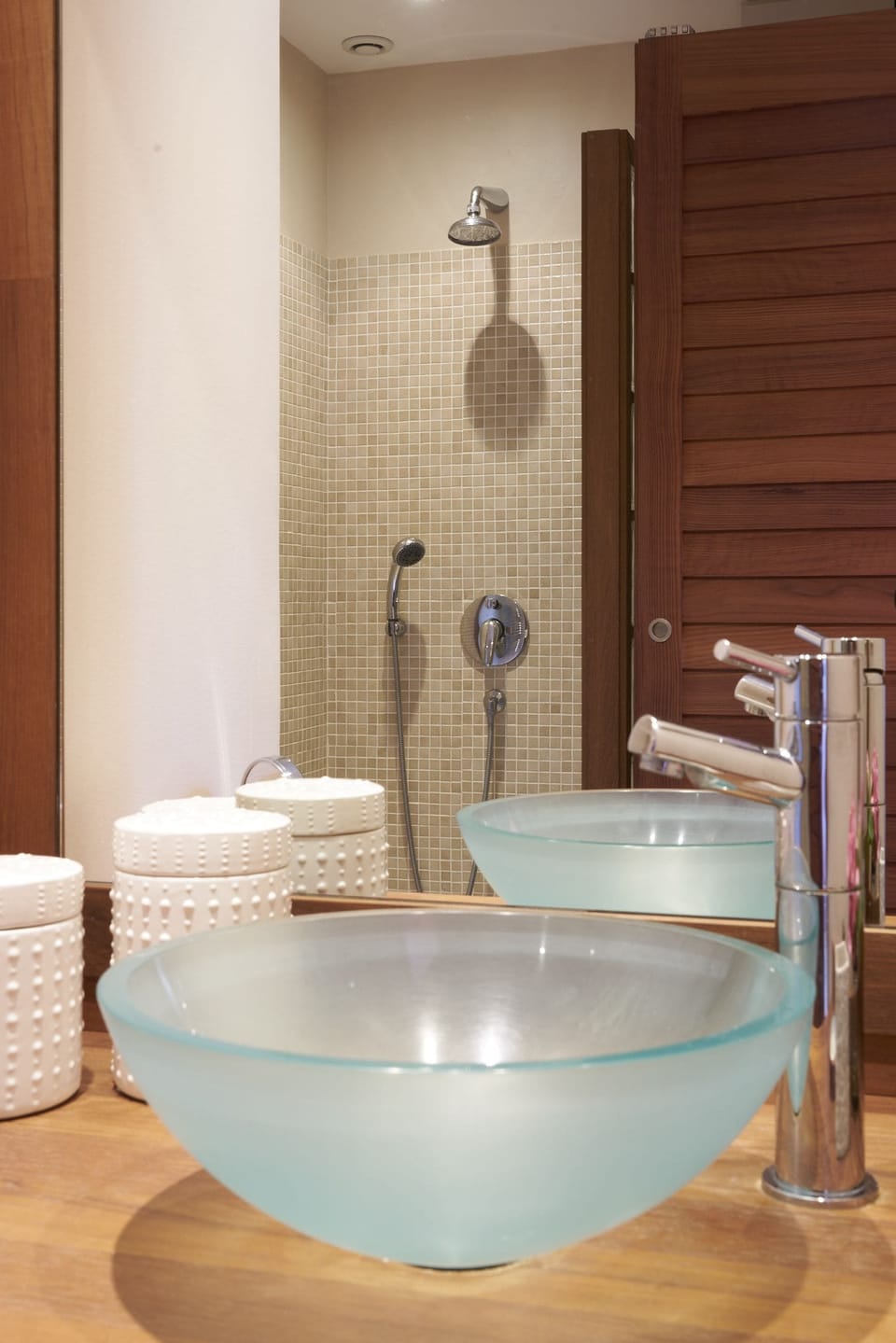Comfort Suite (Suite Chateau) | Bathroom sink