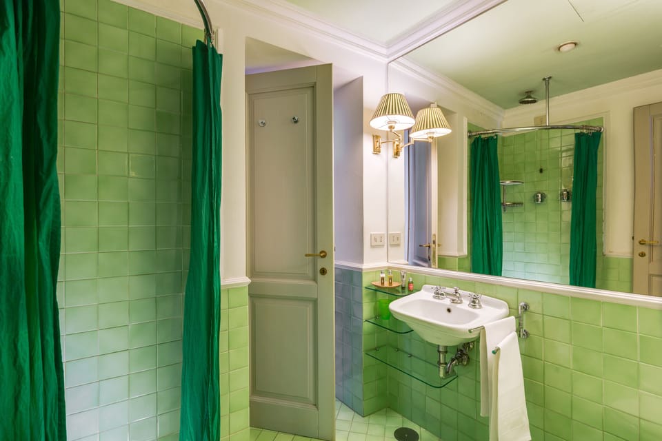 Deluxe Double Room | Premium bedding, in-room safe, desk, rollaway beds