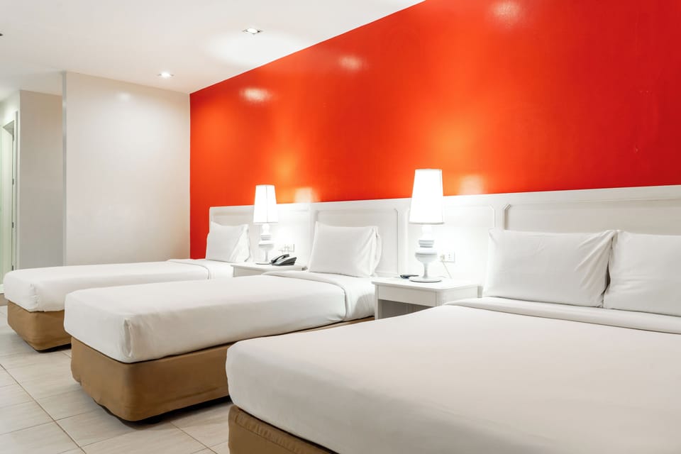 Econo Suite | Free WiFi
