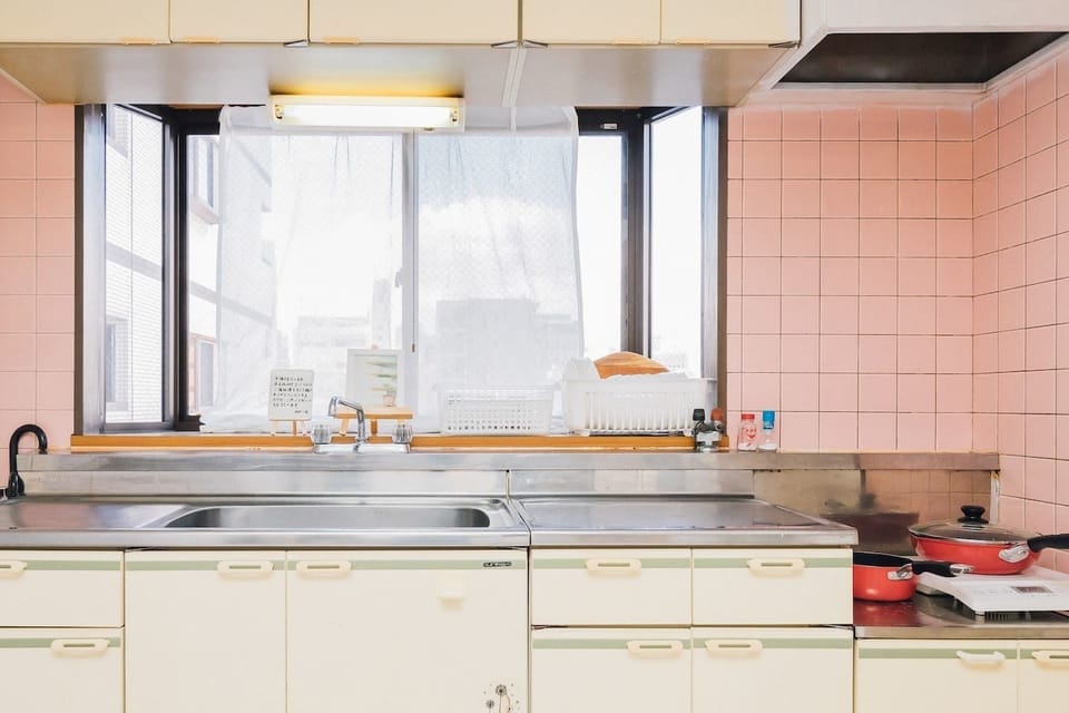 Comfort Apartment, 2 Bedrooms, 2 Bathrooms ( 601 ) | Private kitchenette | Fridge, microwave, stovetop, electric kettle