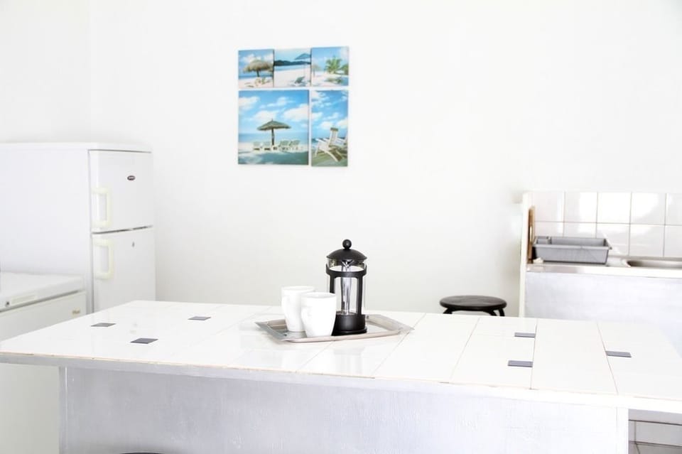 House, 1 Bedroom | Private kitchen | Fridge, stovetop, electric kettle, cookware/dishes/utensils