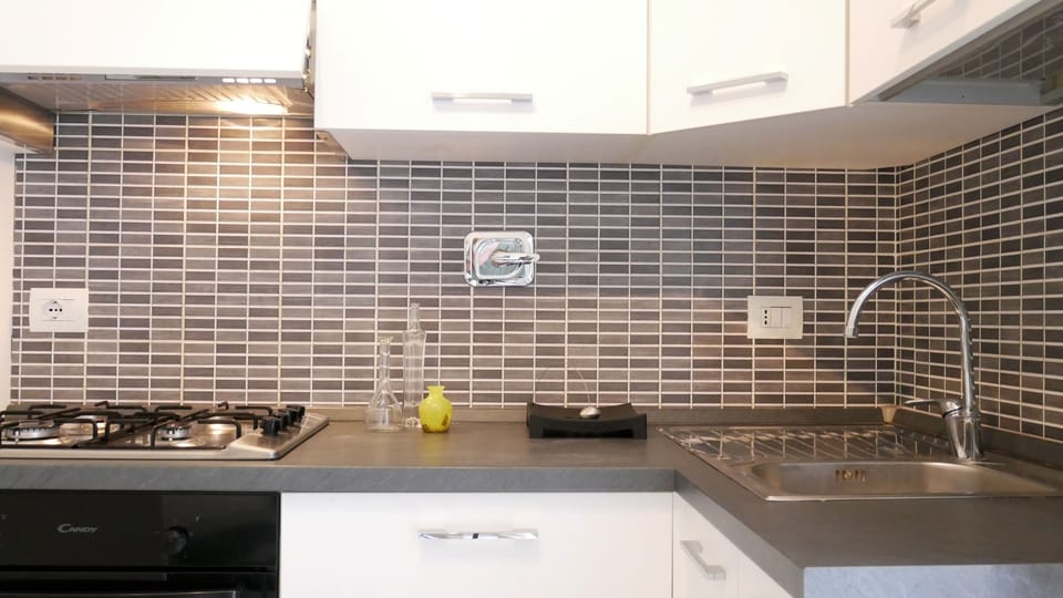 Apartment, 1 Bedroom, Non Smoking | Private kitchen | Full-size fridge, stovetop, espresso maker, electric kettle