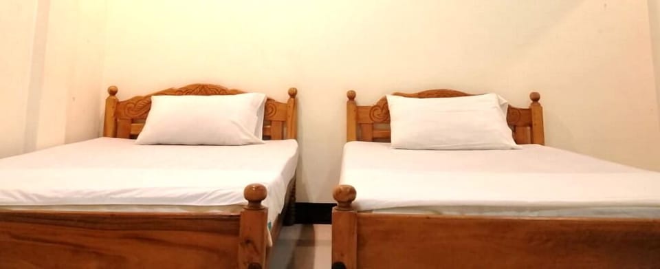 Double Room | Free WiFi, bed sheets