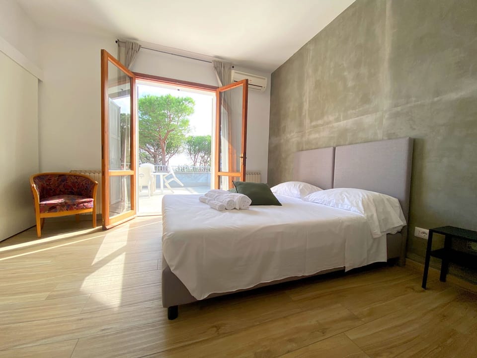 Premium bedding, down comforters, individually decorated