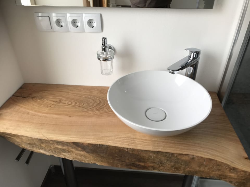 Comfort Double Room | Bathroom sink