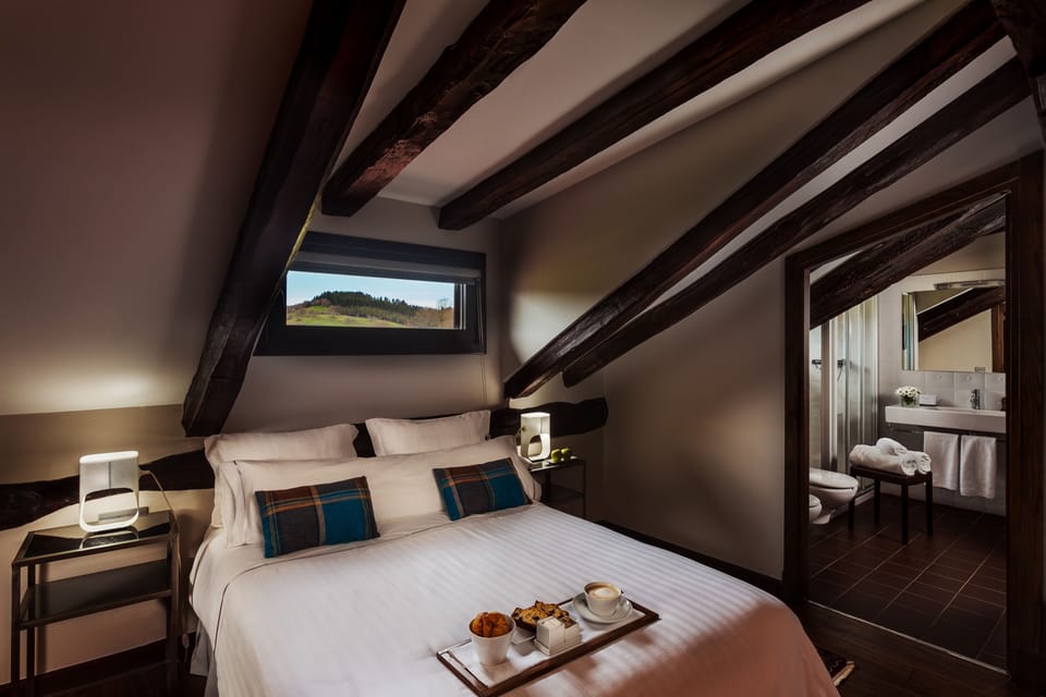Single Room | Premium bedding, minibar, in-room safe, desk