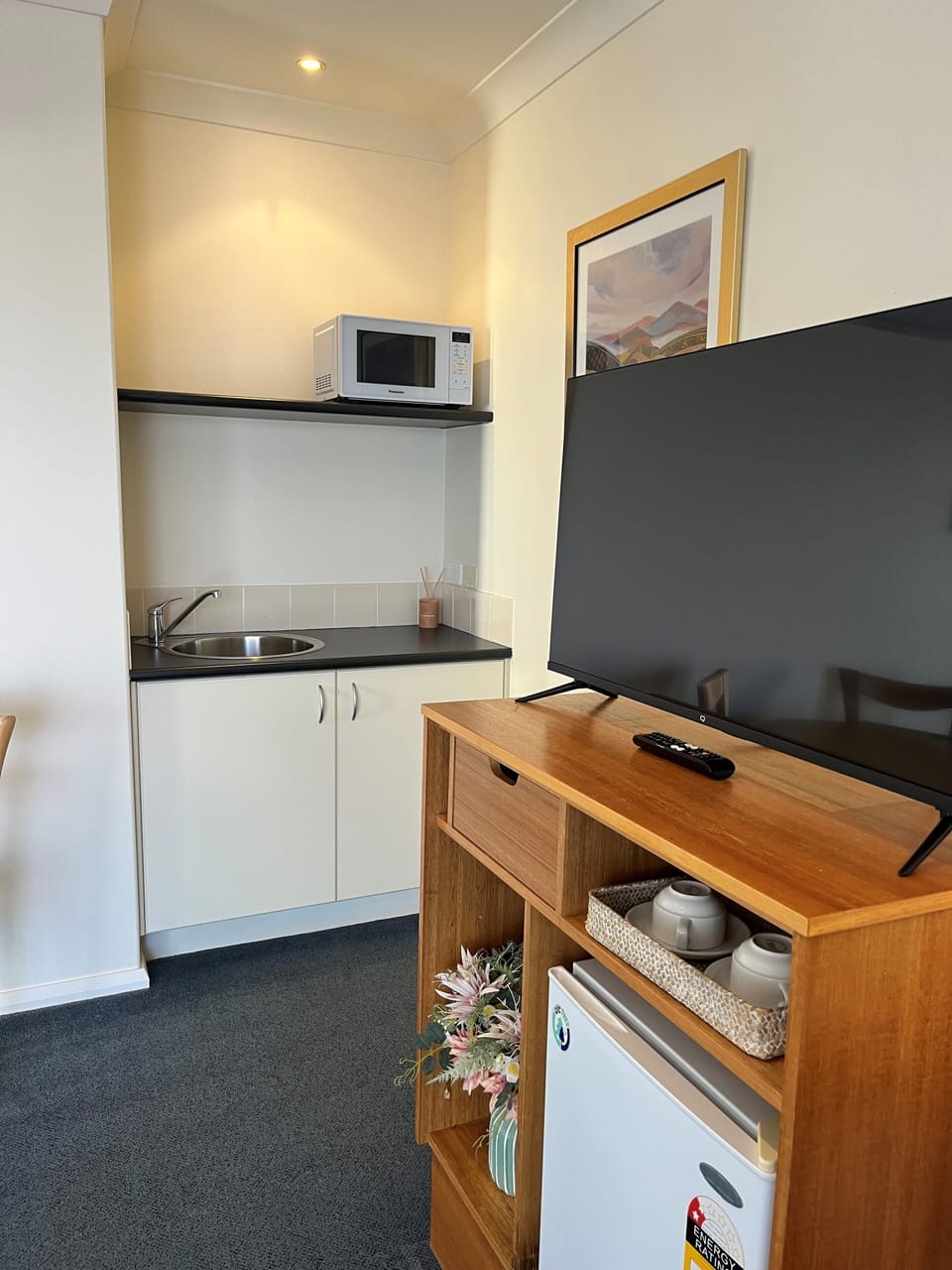 Villa, 1 Bedroom | Private kitchen | Fridge, coffee/tea maker, electric kettle