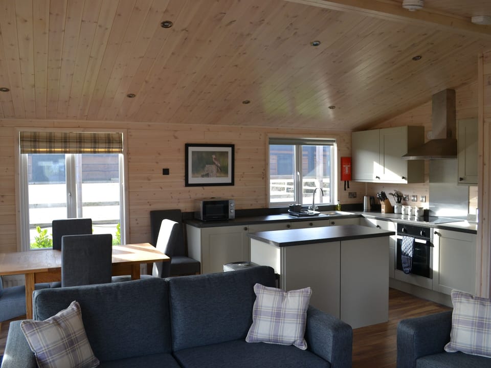Premium Apartment, Ensuite, Courtyard View (Red Kite Lodge)