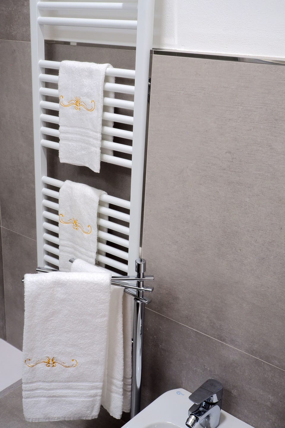 Apartment, Non Smoking, Mountain View (Arlecchino) | Bathroom | Shower, free toiletries, hair dryer, bathrobes