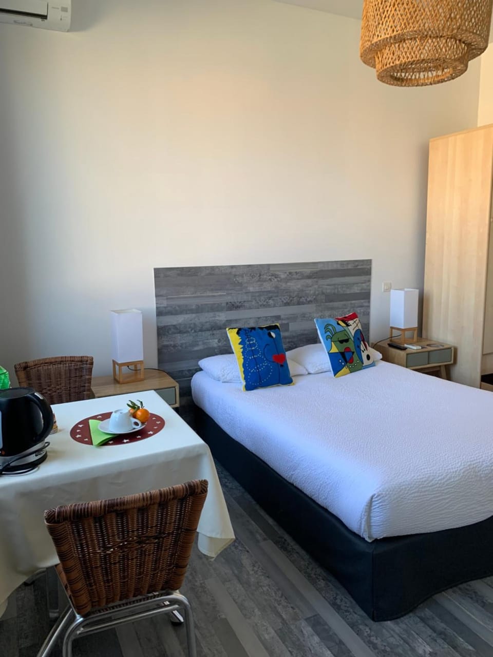 Superior Room | Soundproofing, iron/ironing board, free WiFi, bed sheets