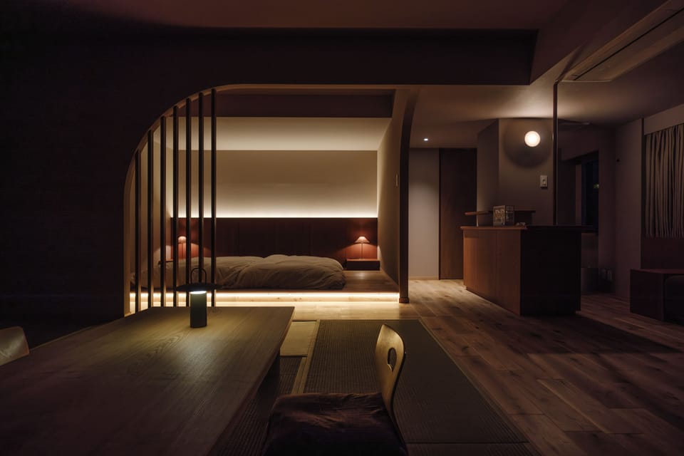 Deluxe Corner Western Room with Tatami, Shower and Mountain View, Non-Smoking - East Wing | Premium bedding, in-room safe, iron/ironing board (on request)