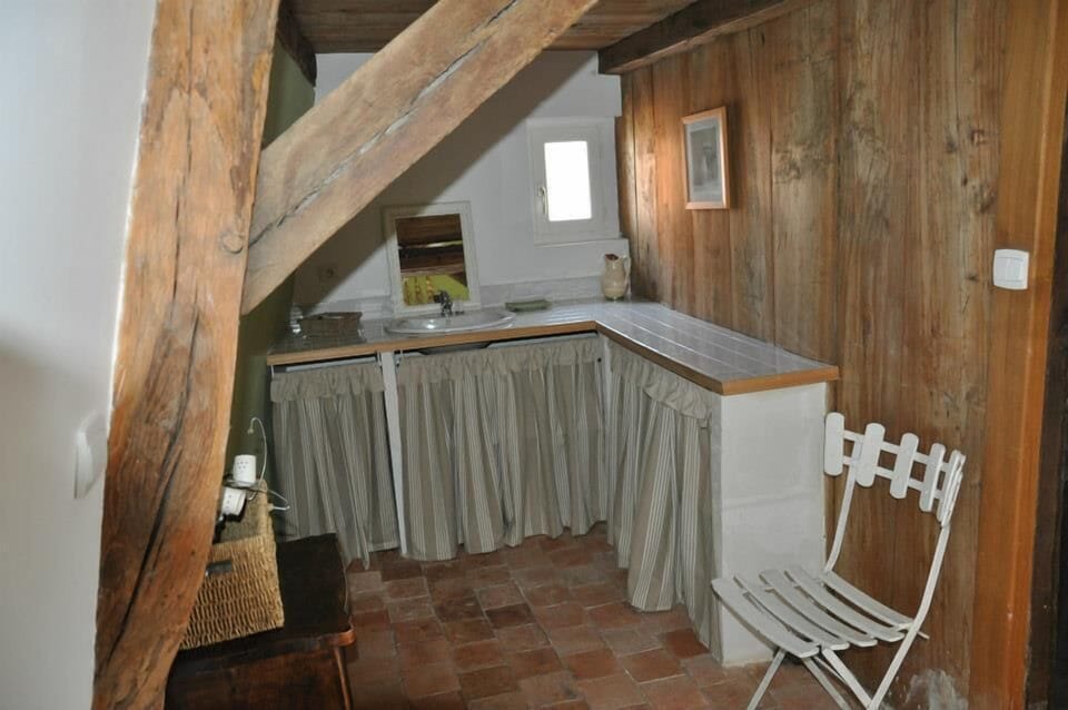 Family Suite | Bathroom | Free toiletries, hair dryer, towels