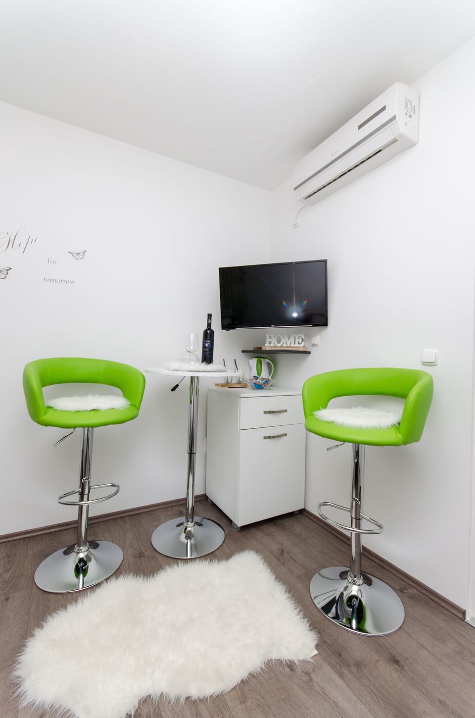 Standard Double Room | Premium bedding, minibar, in-room safe, desk