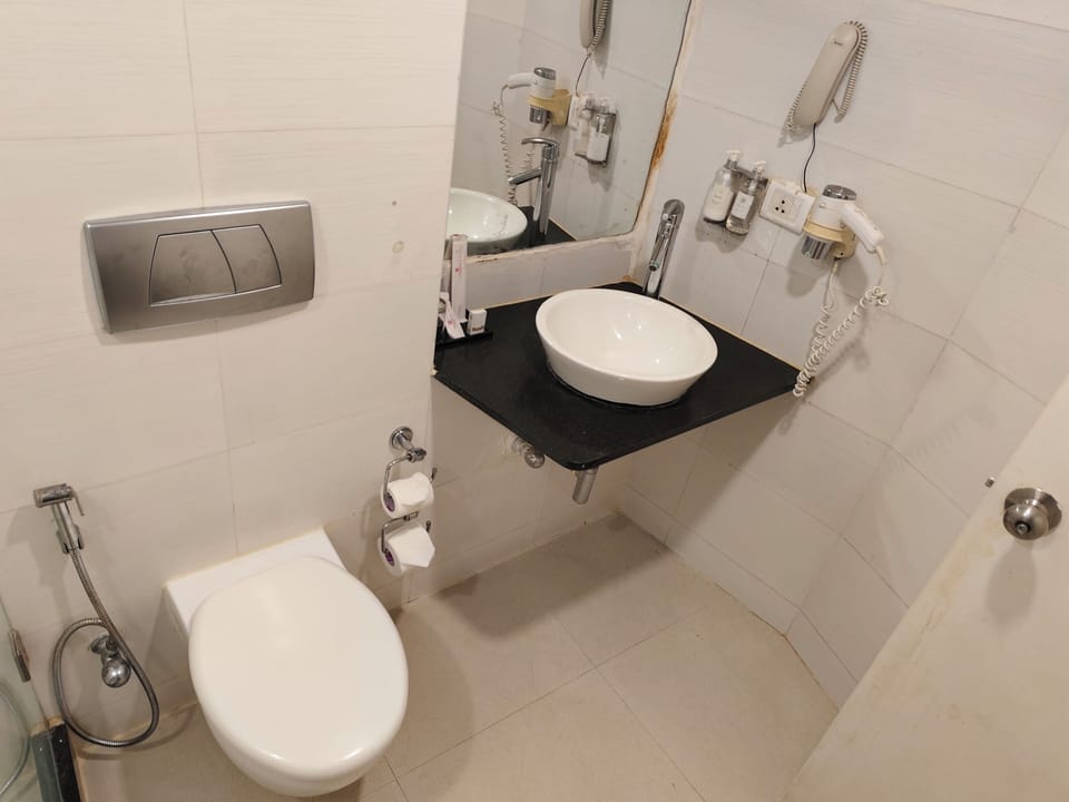 Regenta Place Bangalore, Cunningham Road Hotel in Bengaluru