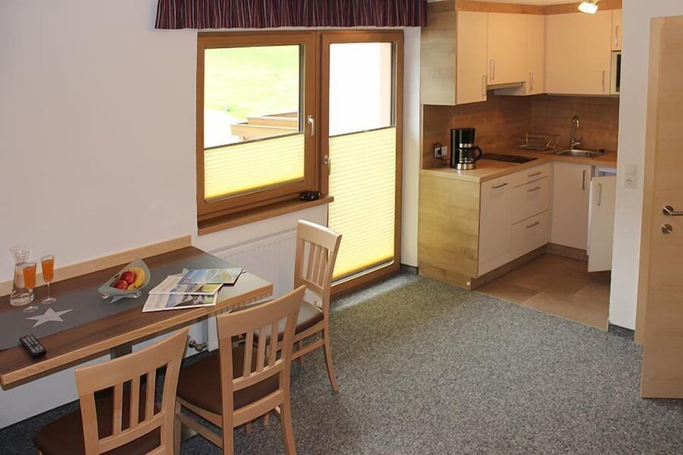 Apartment, 1 Double Bed, Mountain View | Private kitchen | Highchair