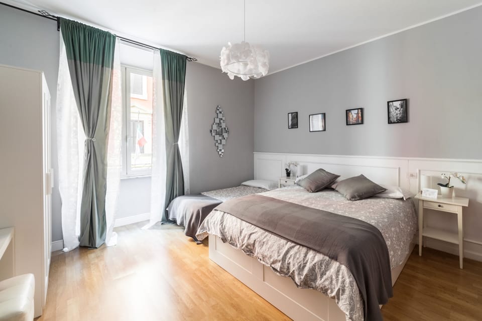 Superior Triple Room | Hypo-allergenic bedding, down comforters, minibar