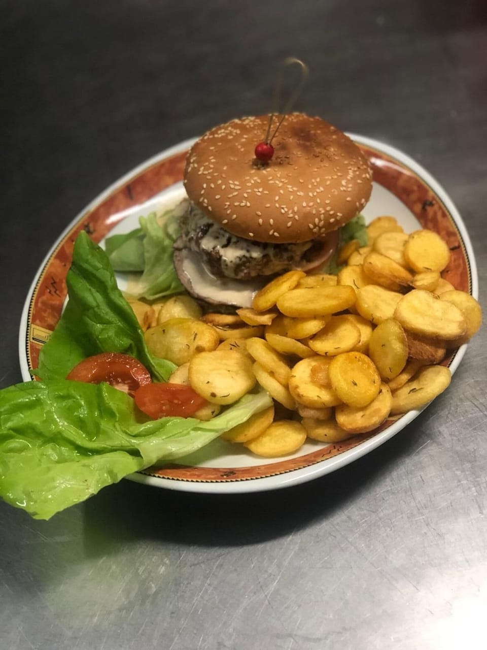 Lunch and dinner served