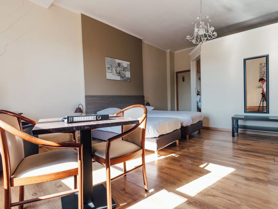 Economy Double Room | Hypo-allergenic bedding available, minibar, WiFi (free)