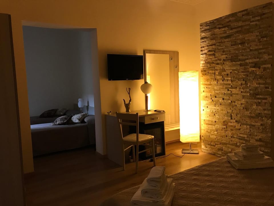 Minibar, individually furnished, desk, laptop workspace
