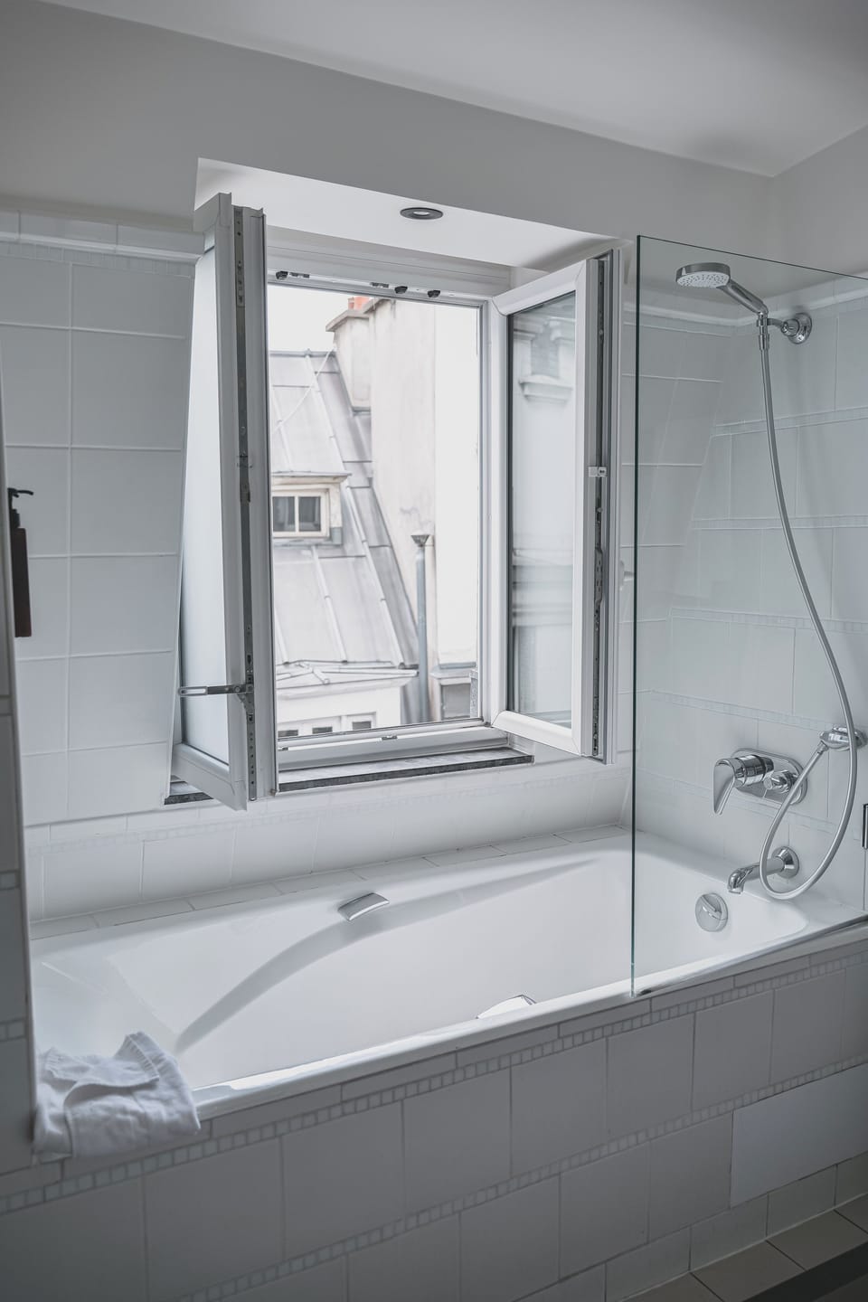 Free toiletries, hair dryer, bathrobes, towels