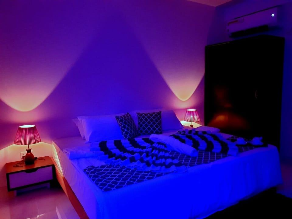 Minibar, in-room safe, blackout drapes, soundproofing