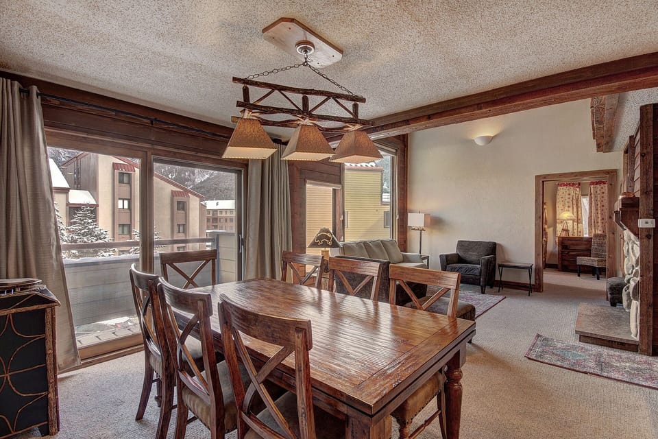 Condo, 3 Bedrooms | Dining