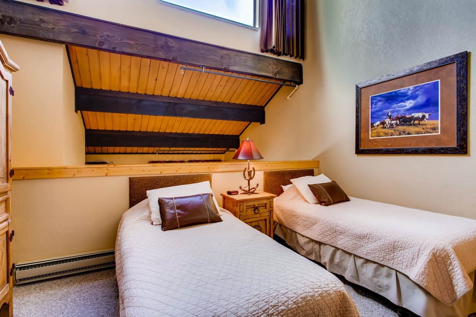 Condo, 2 Bedrooms | 2 bedrooms, WiFi (free)