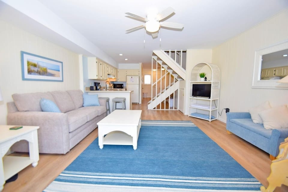 Townhome, 2 Bedrooms | Living area | Streaming services