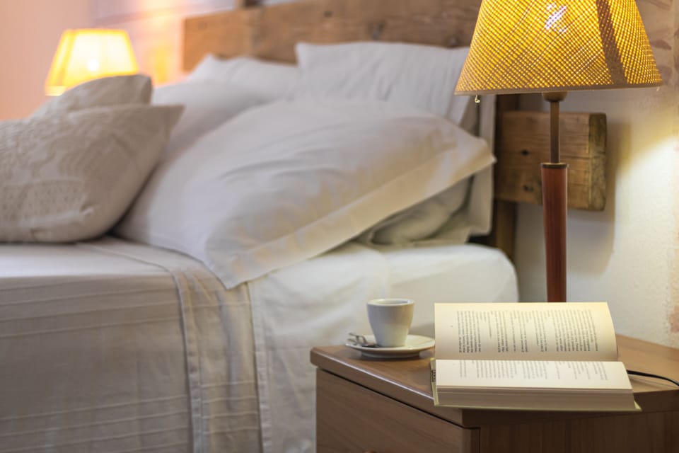 Family Room | Bed sheets, wheelchair access