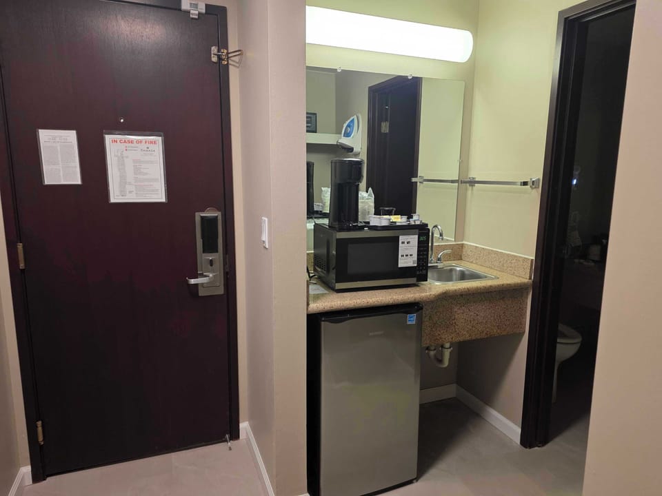 Premium bedding, pillowtop beds, in-room safe, desk